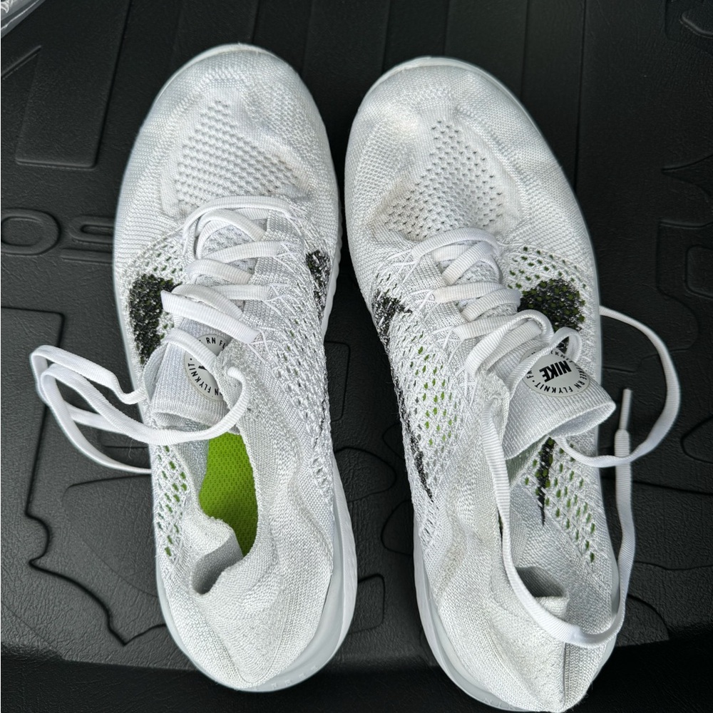 White Men’s Nike FlyKnit Running Shoes